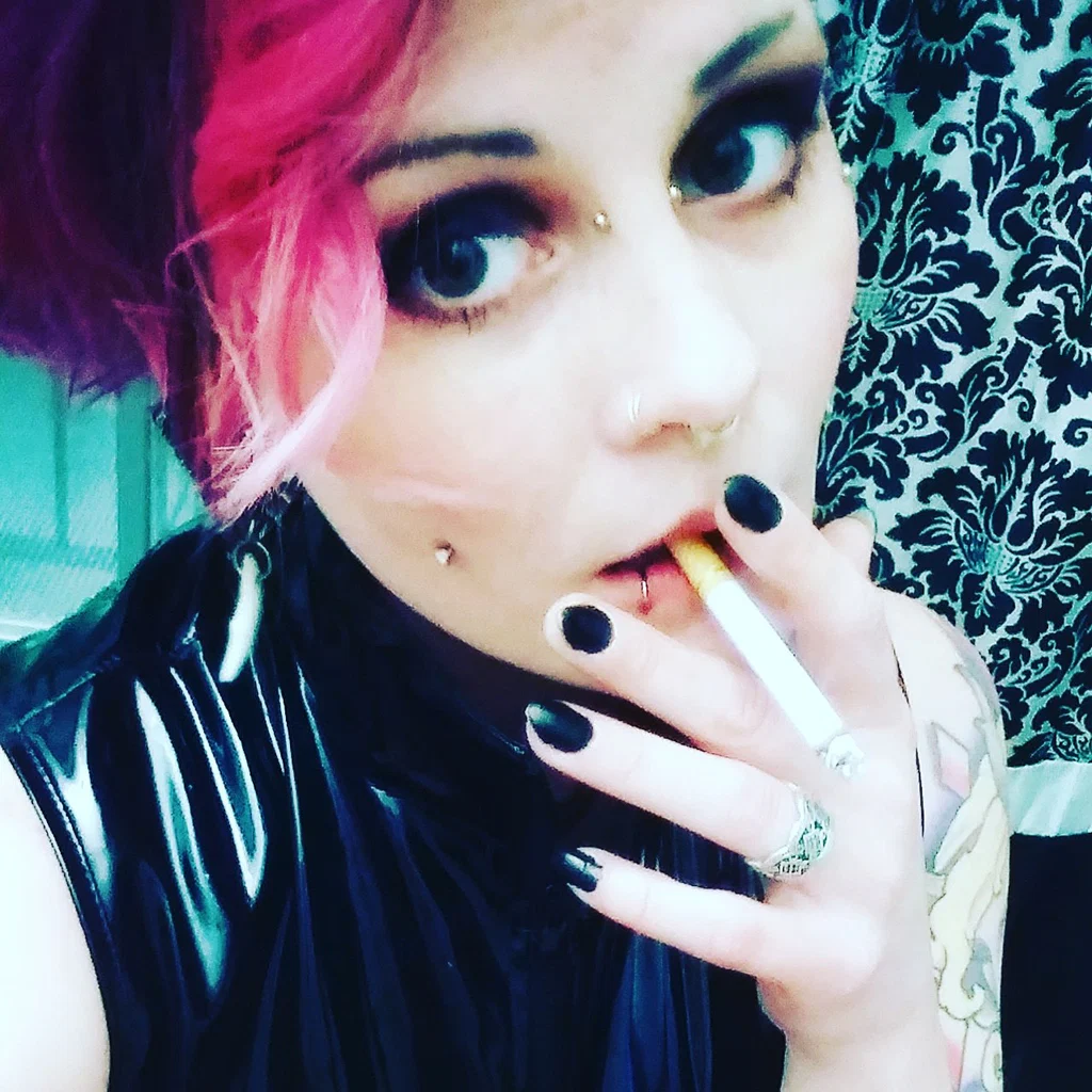 Poppy Noir