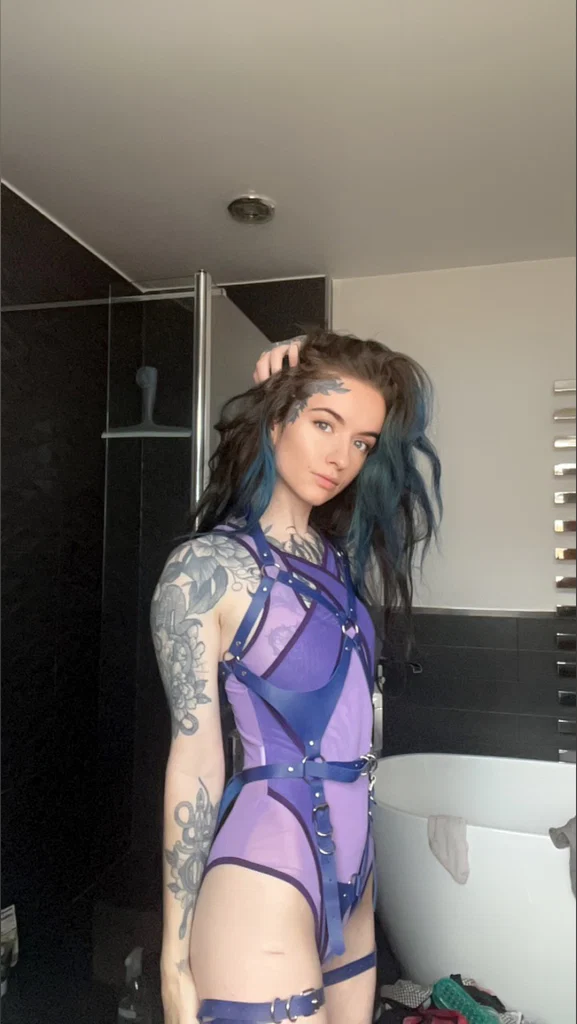 Den 🔮's avatar