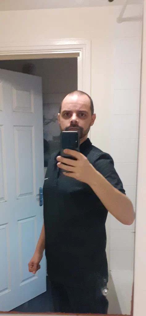 Lee Edwards's avatar