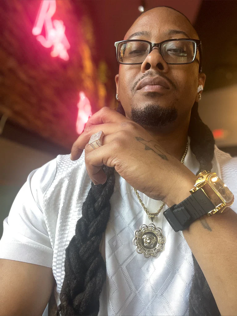King Shxxter's avatar