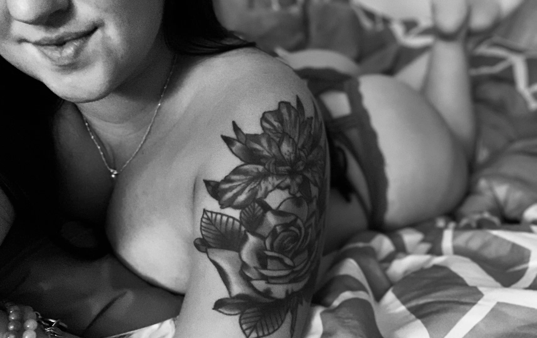 MissRosey_ profile banner