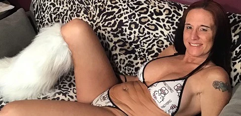 swinginmilf profile banner