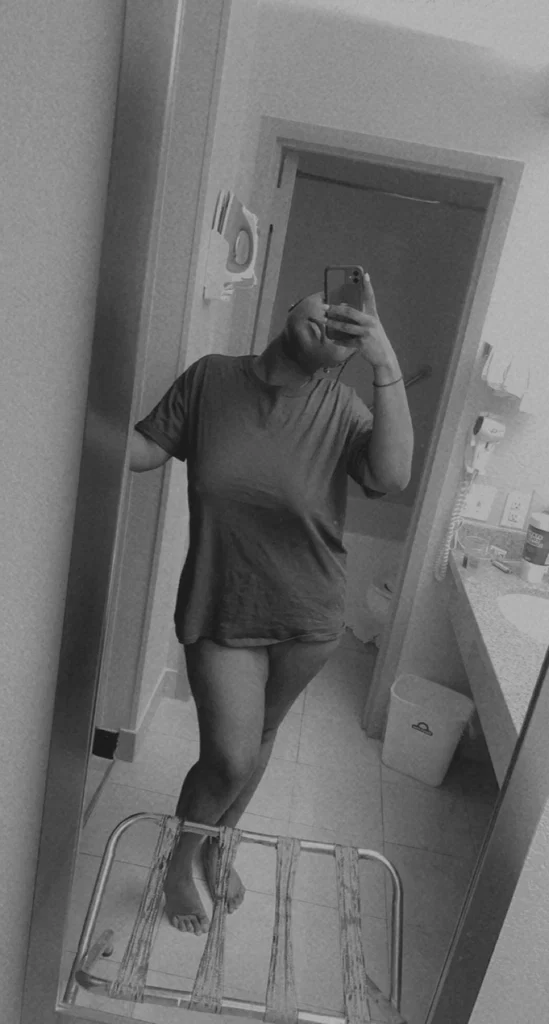 VEE SURPRISE 😈🤎's avatar