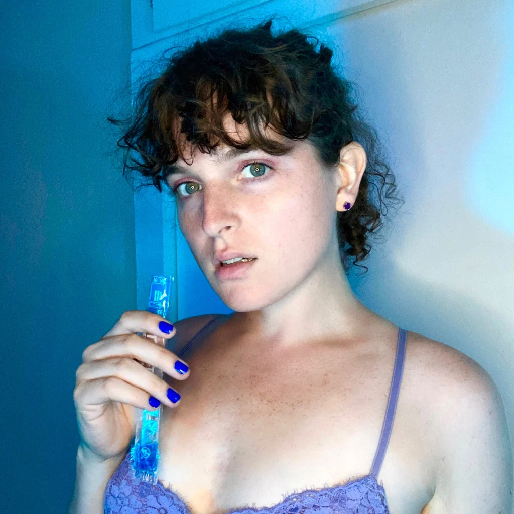 Mia Moore's avatar