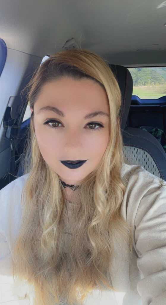 Curvy Alice's avatar