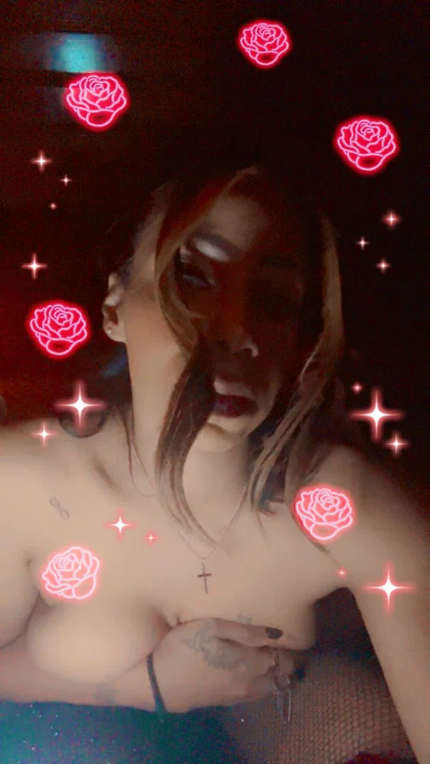 Gorgeous🥀Freak 👅 profile banner