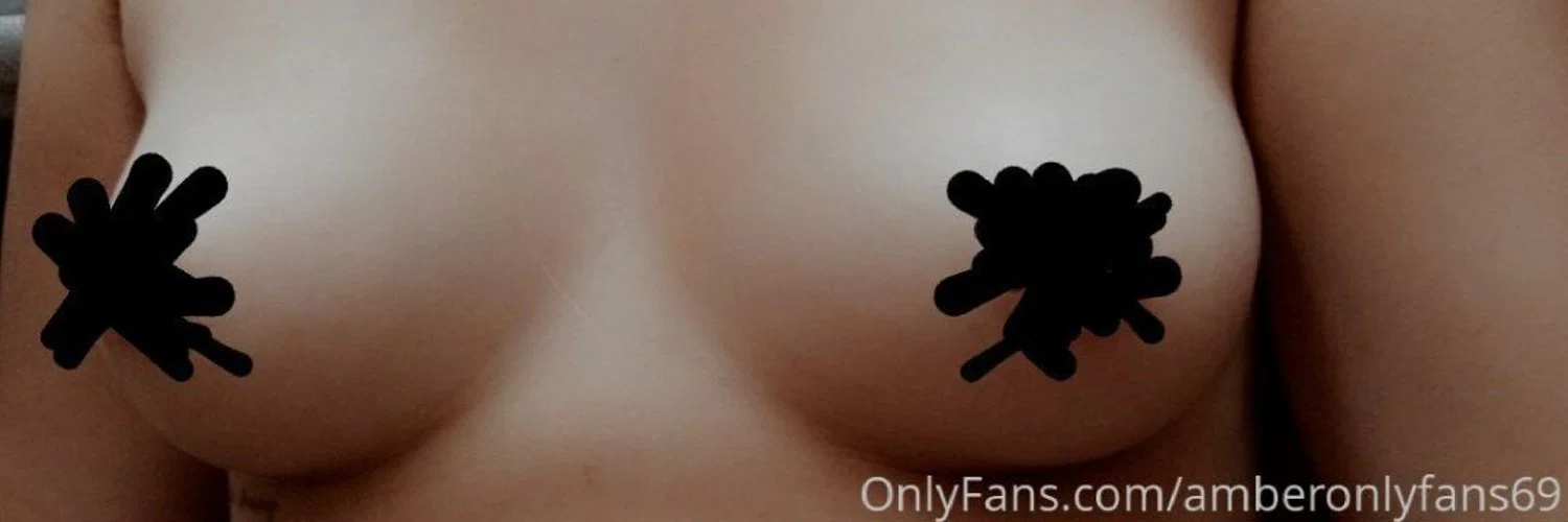 Amber 🍑 profile banner