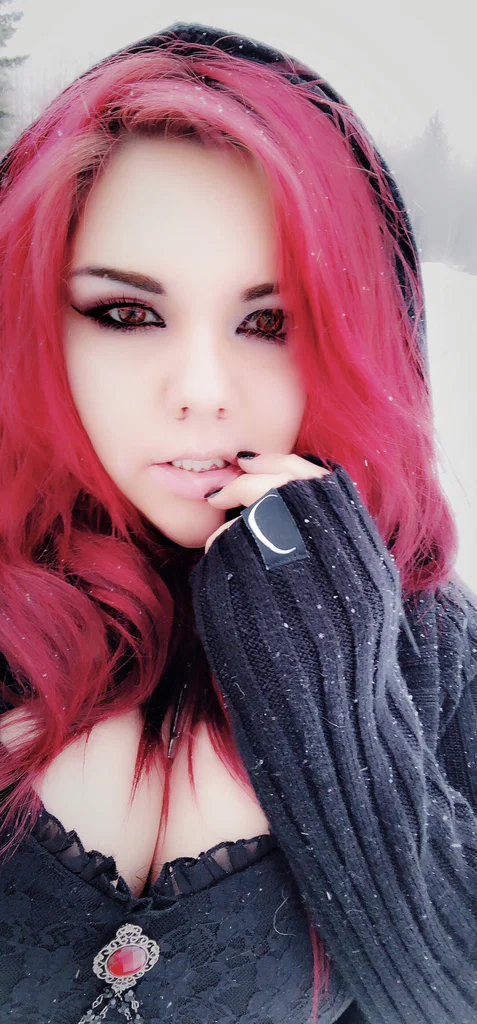 Rei DeVaux