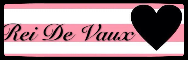 Rei DeVaux profile banner