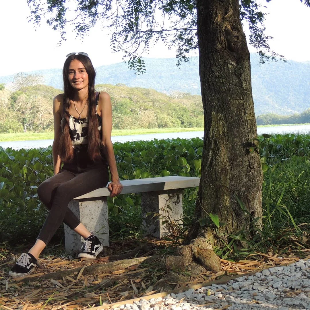 Cat Hernández profile banner