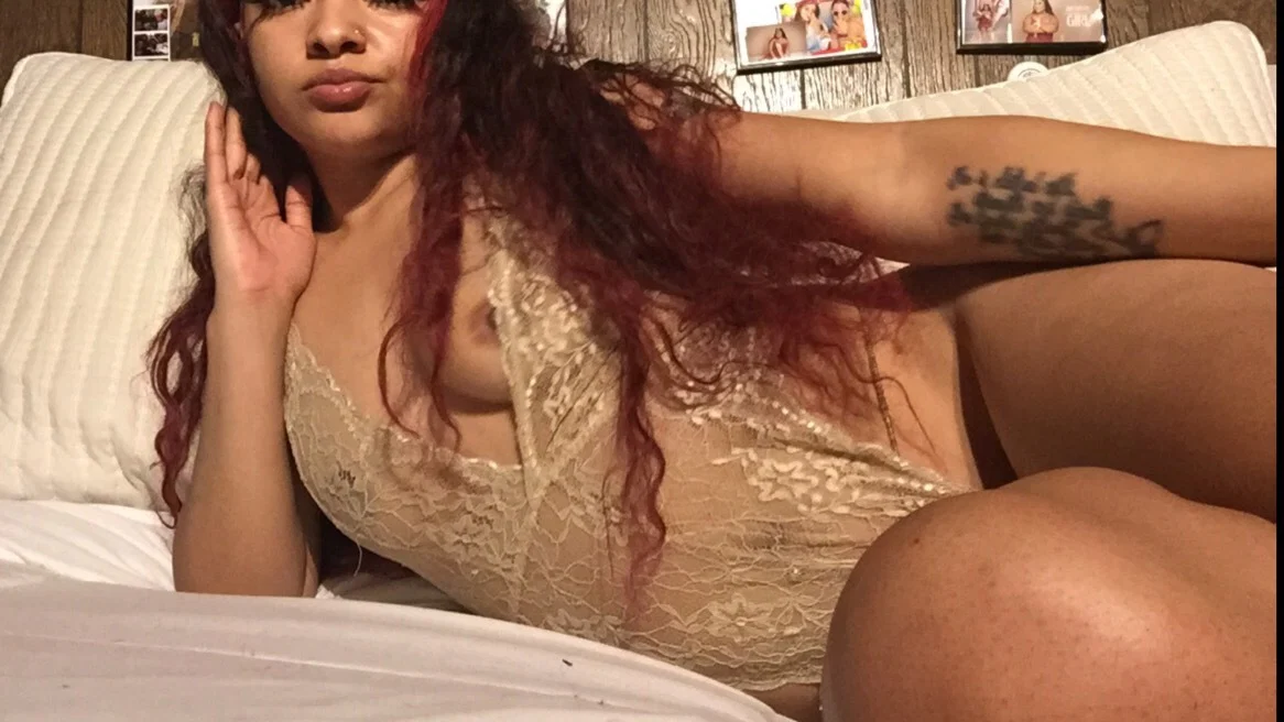 Honey profile banner