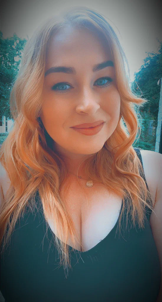 Rebecca Clements's avatar