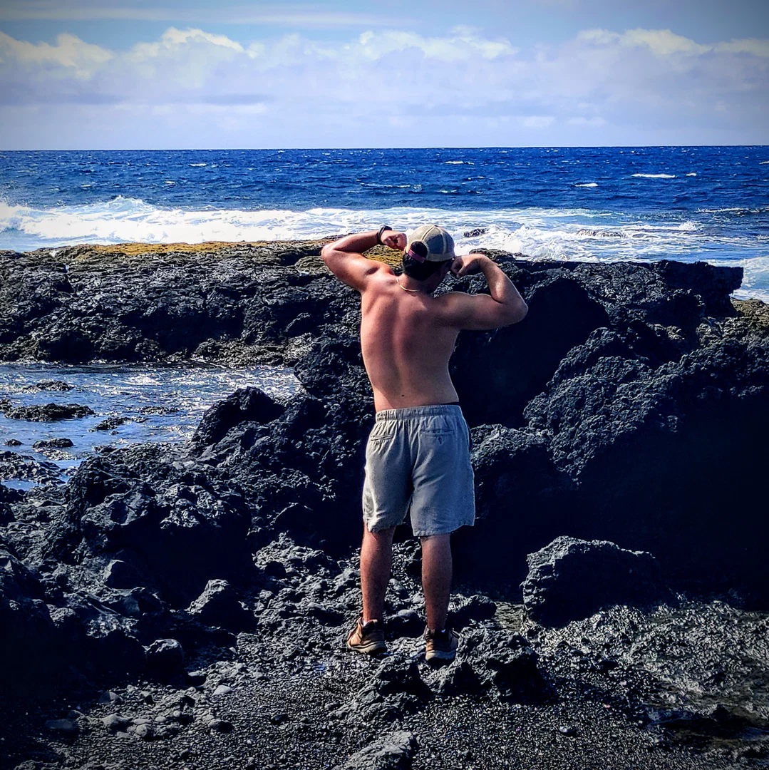 The Hawaiian Hunk profile banner