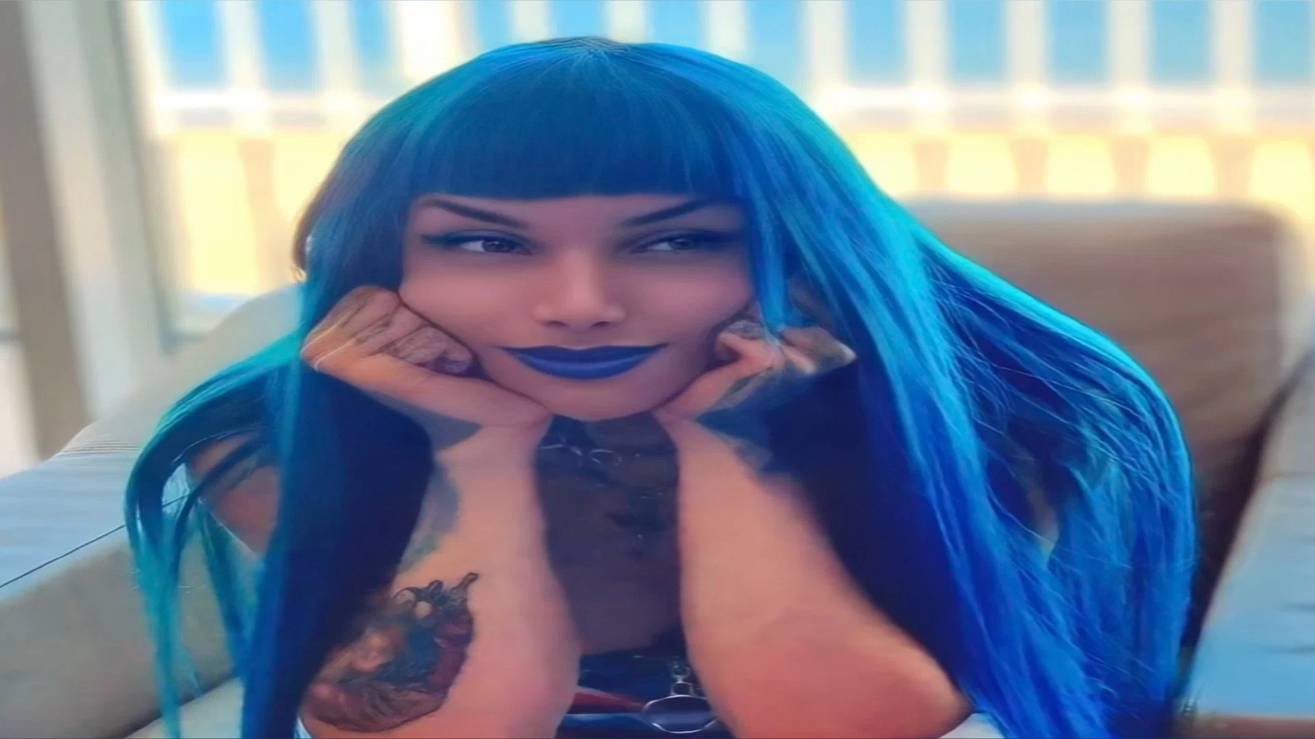 πππ£π πππππ«ππ£ πΊ profile banner