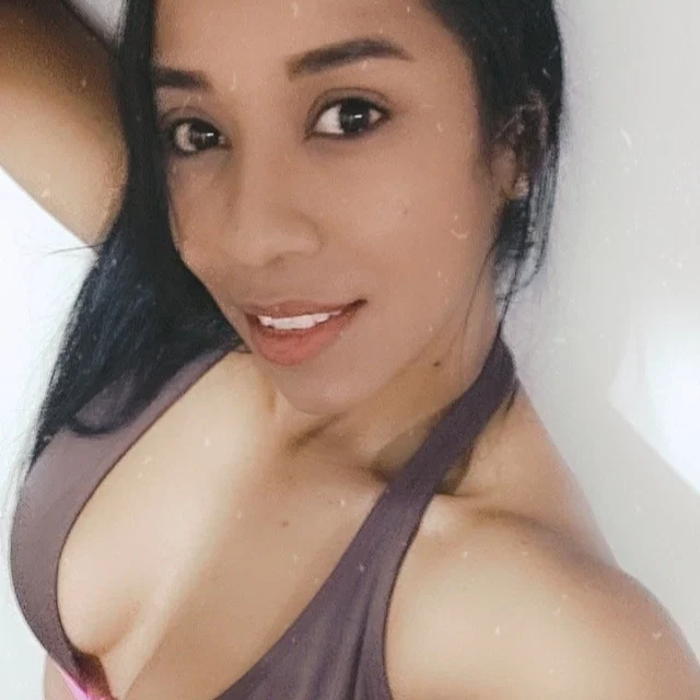 carolina arias profile banner
