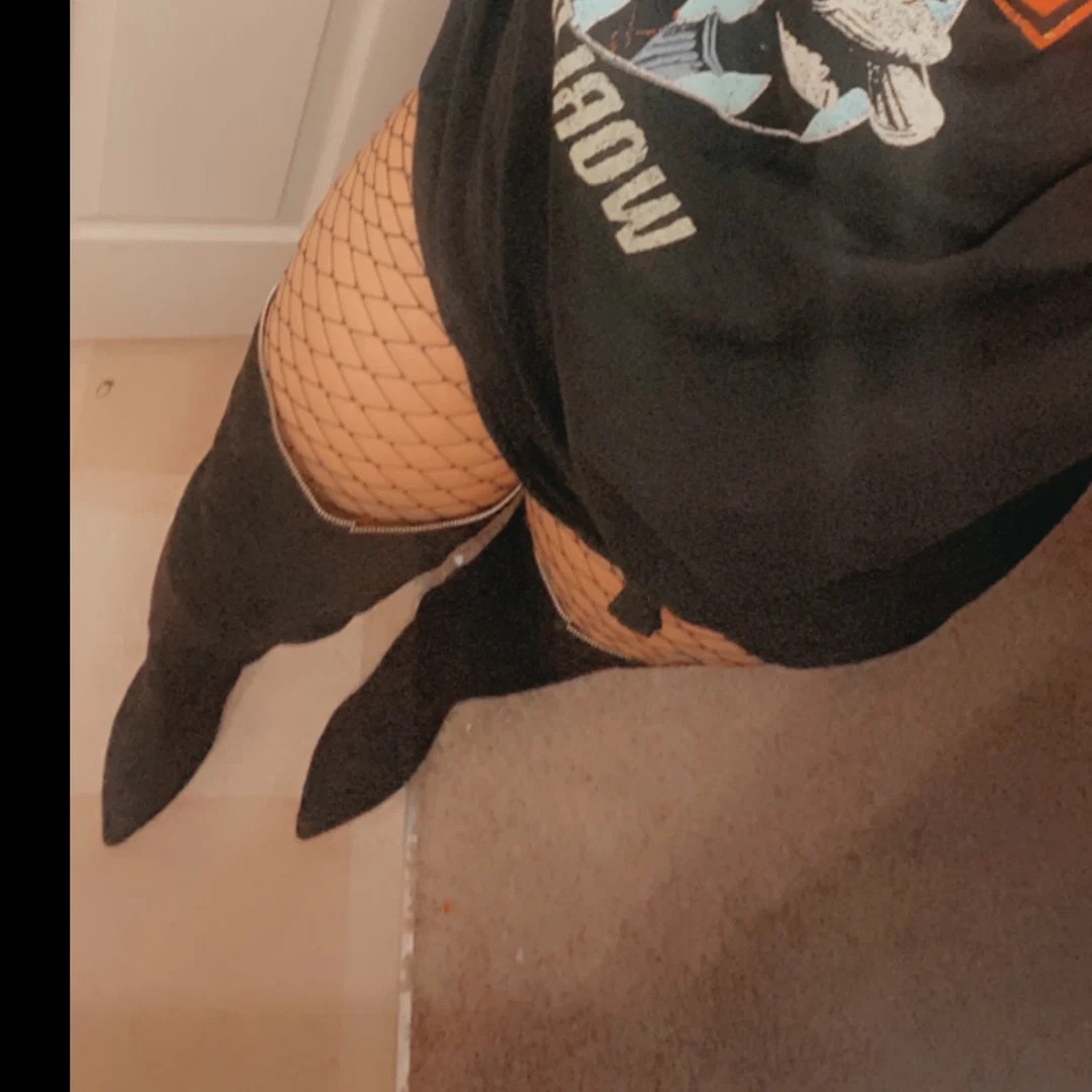 Ali D profile banner