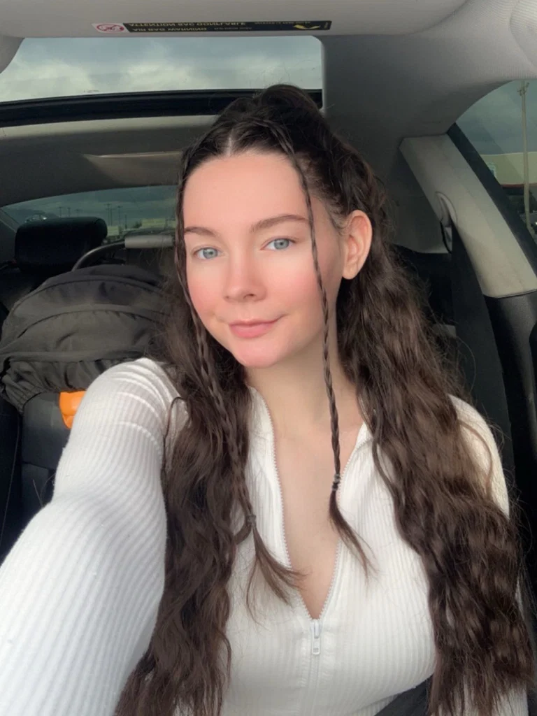 Jewel Marie's avatar