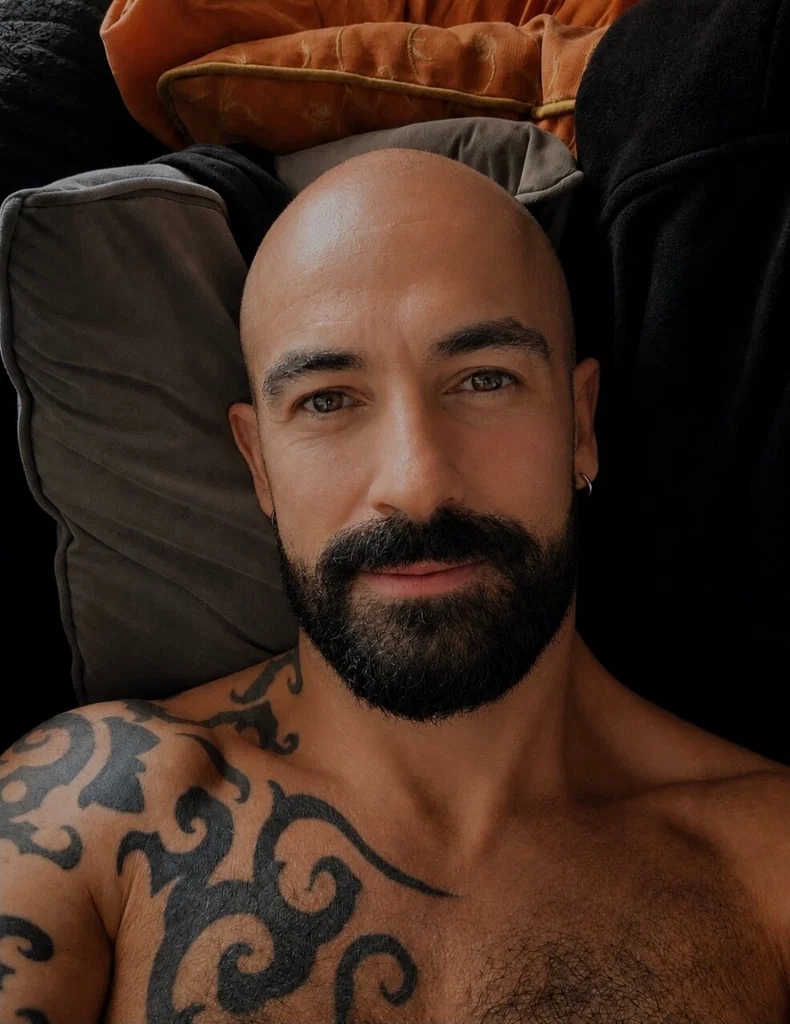 @mickloverVIP  TOP-DOM/ " 1%🔝🌟"'s avatar