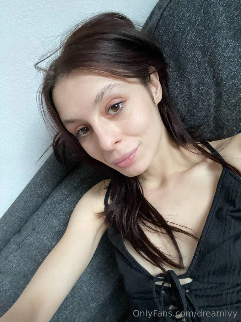 Ivy LaRue's avatar