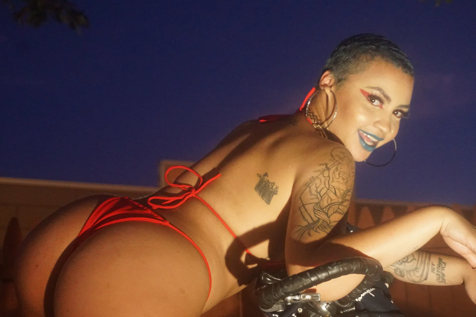 Issa profile banner