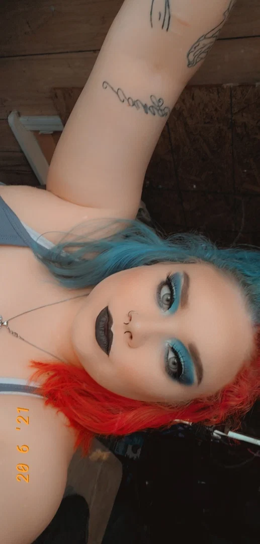 Lil Red profile banner