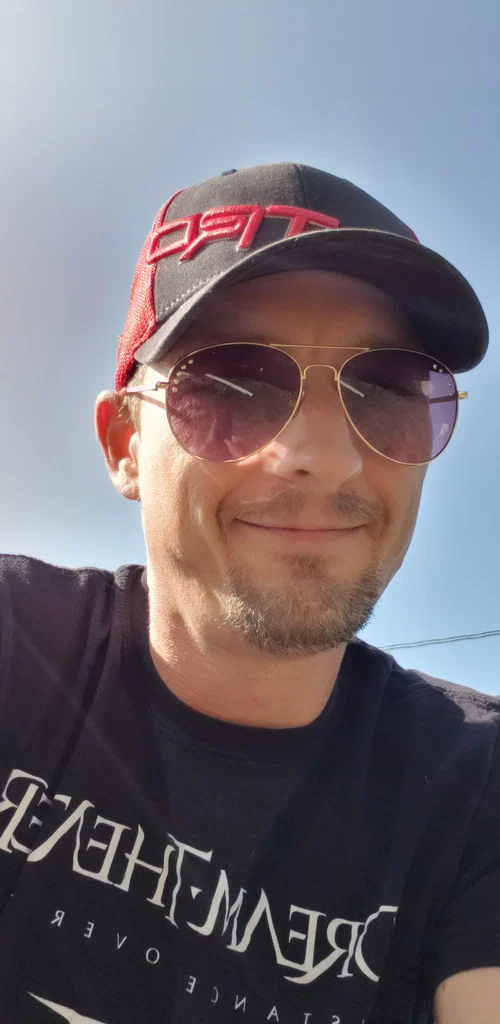 Bad Johnny's avatar