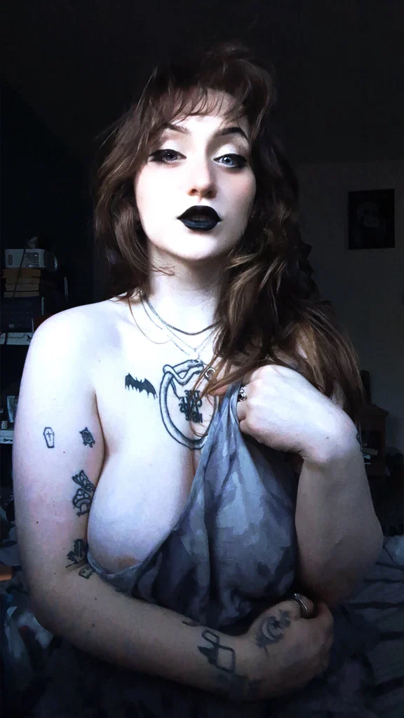 🐇🪓 mariah 🔪🫀