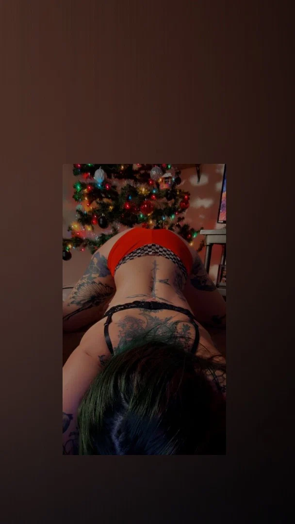 @juicyy_peachess profile banner