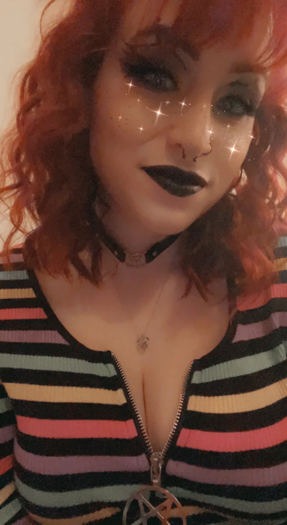 Scarlett Rose's avatar