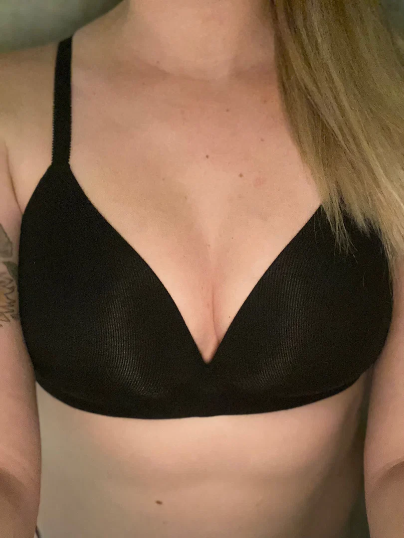 Mom Next Door💋 profile banner