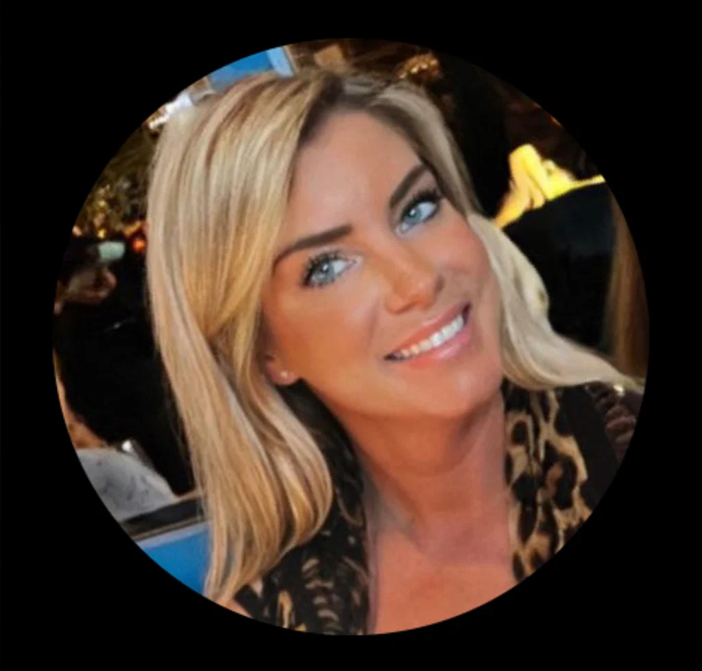 Miss Amy's avatar