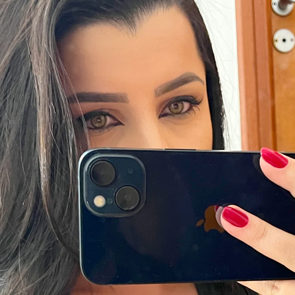 Petite Natalie's avatar