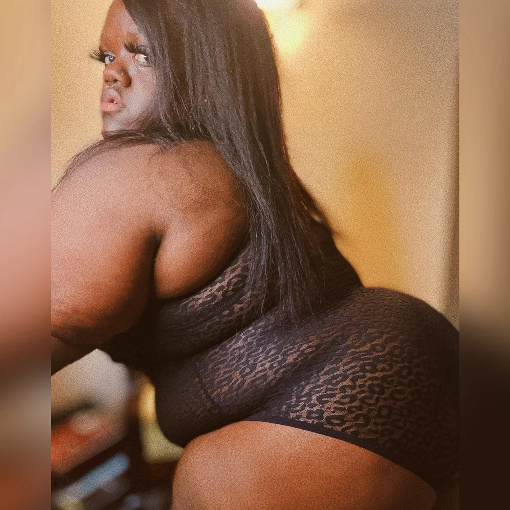 Fun Sized Henny 😛's avatar