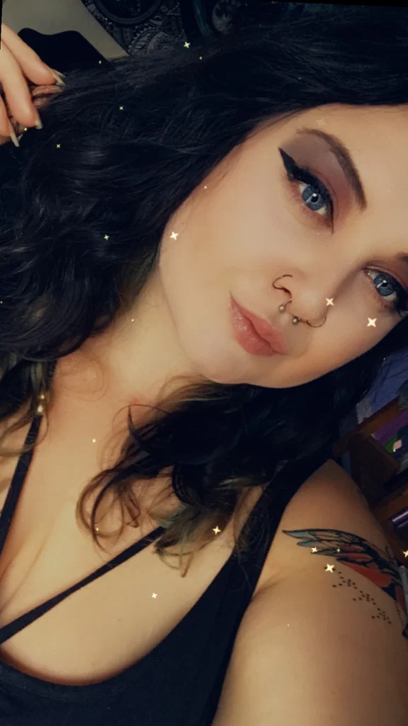 Luna Terra's avatar
