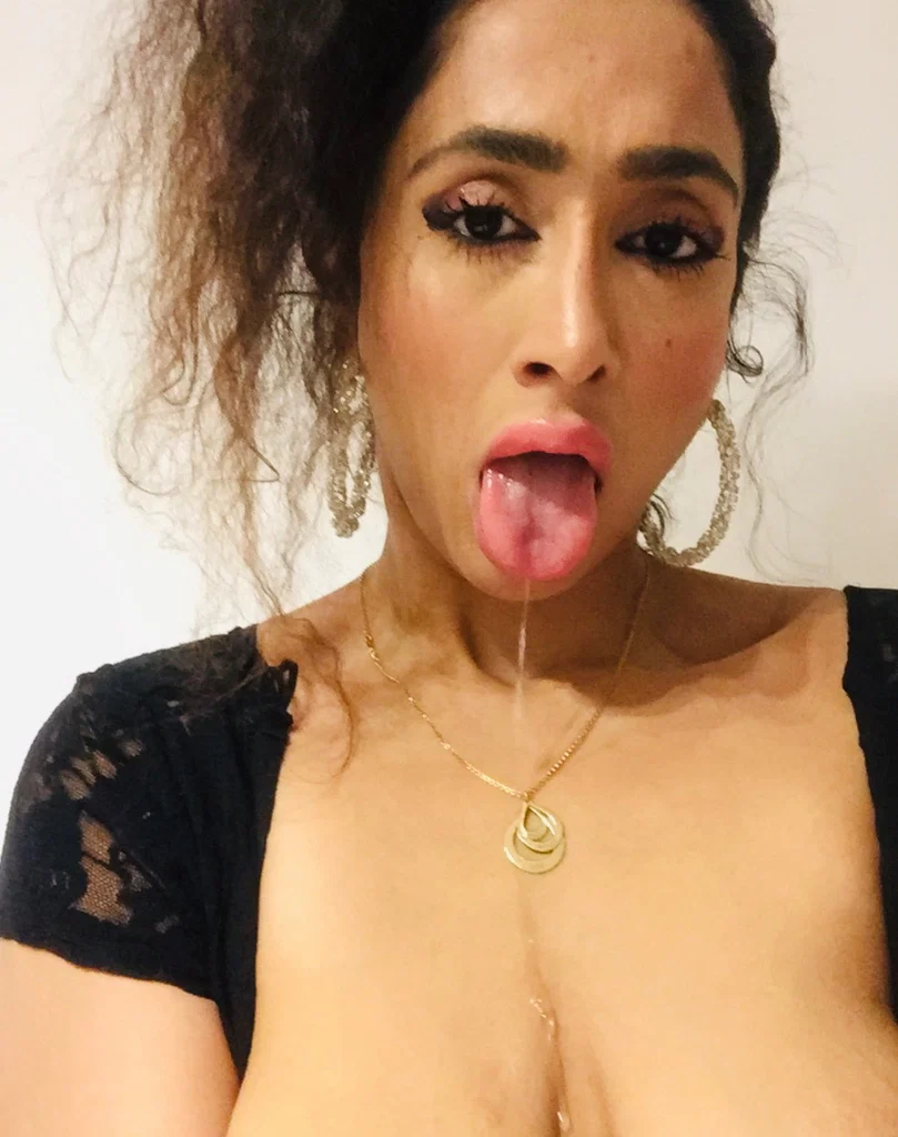 💋HORNYMILF💋's avatar