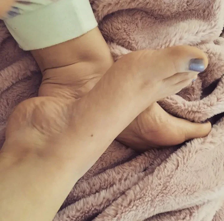 Dollyfeet's avatar