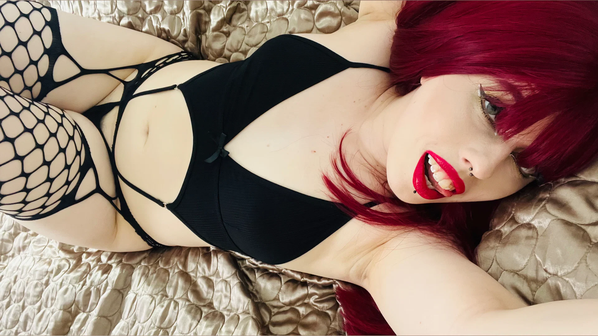Kora Elle profile banner