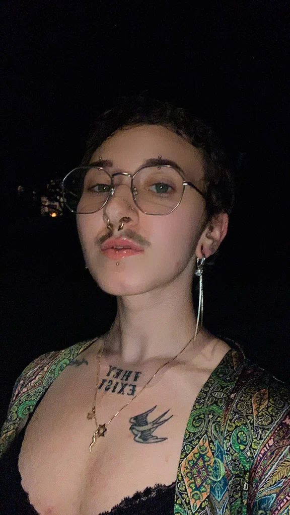 E✨