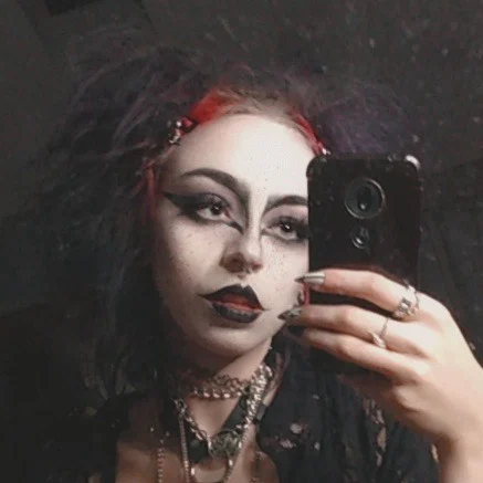 Spider Slüt 🕷️🖤's avatar