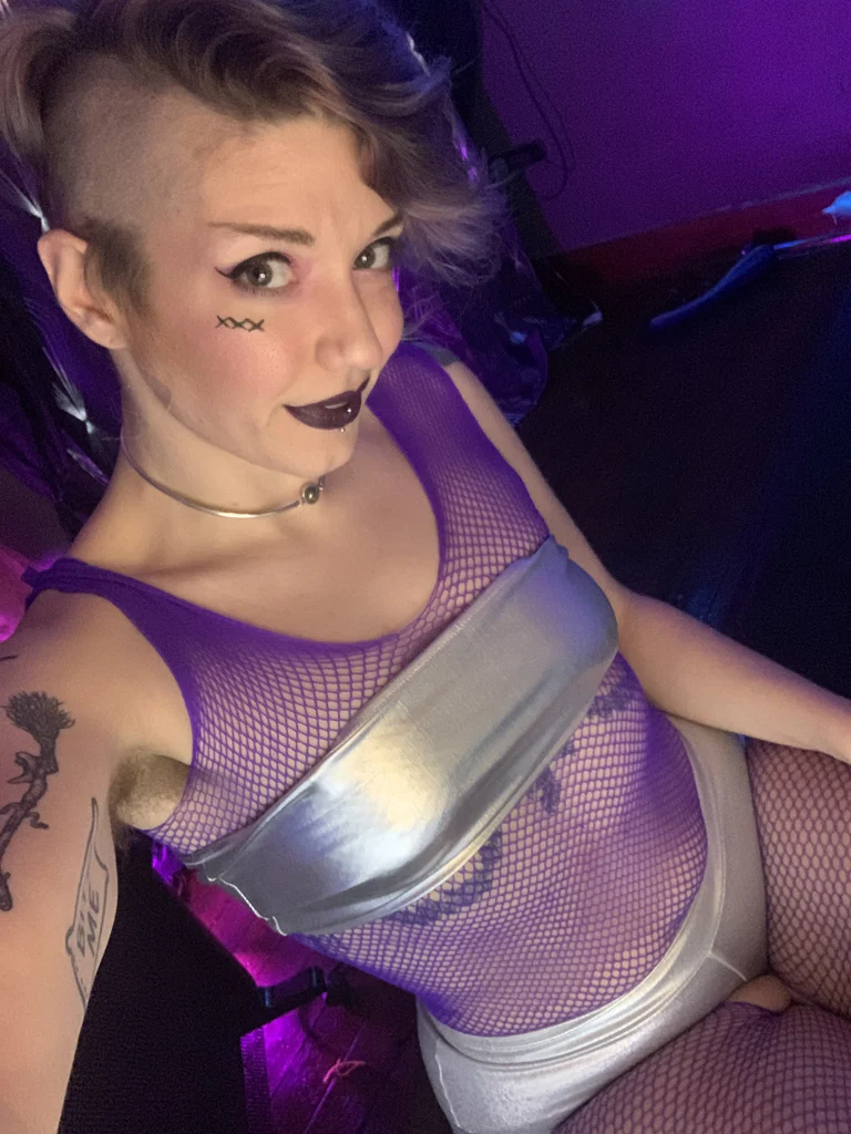 Rae Gunn's avatar