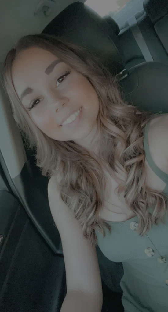 Lola's avatar