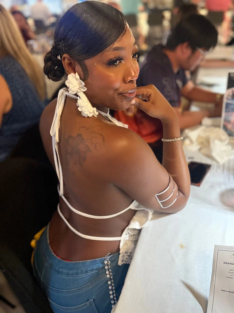 Ms. Pretty's avatar
