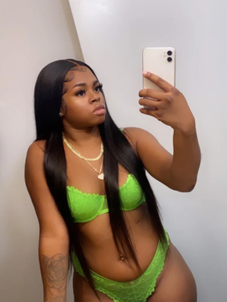 Reshaa's avatar