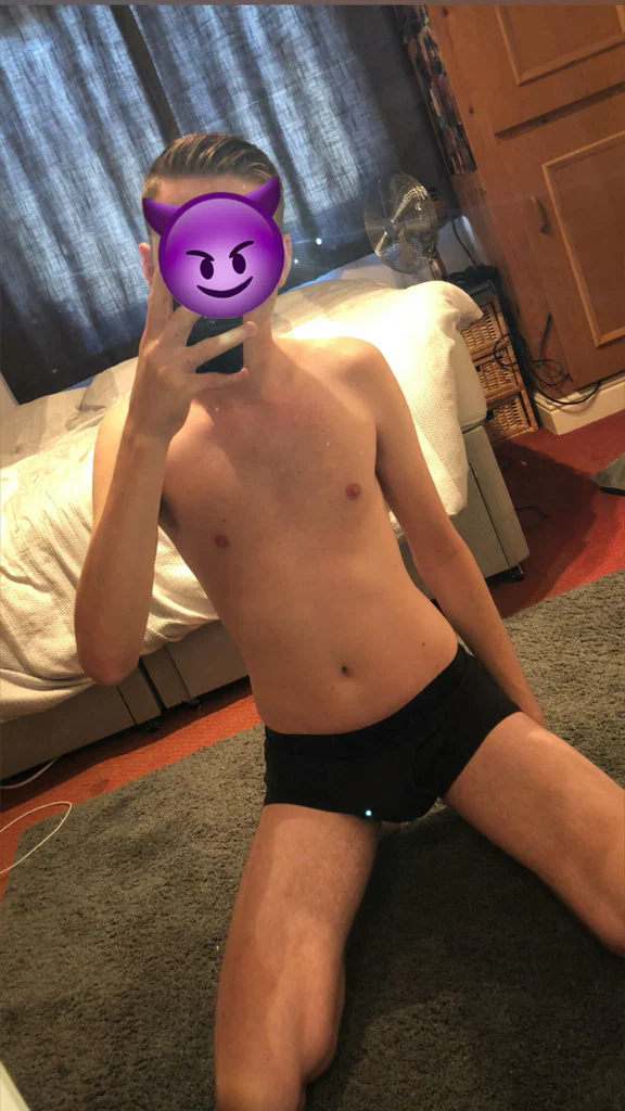 Hung British Twink's avatar