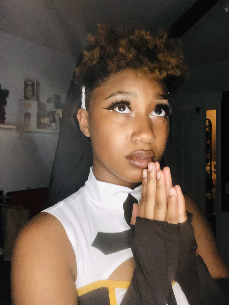 🖤Your Majesty🖤's avatar