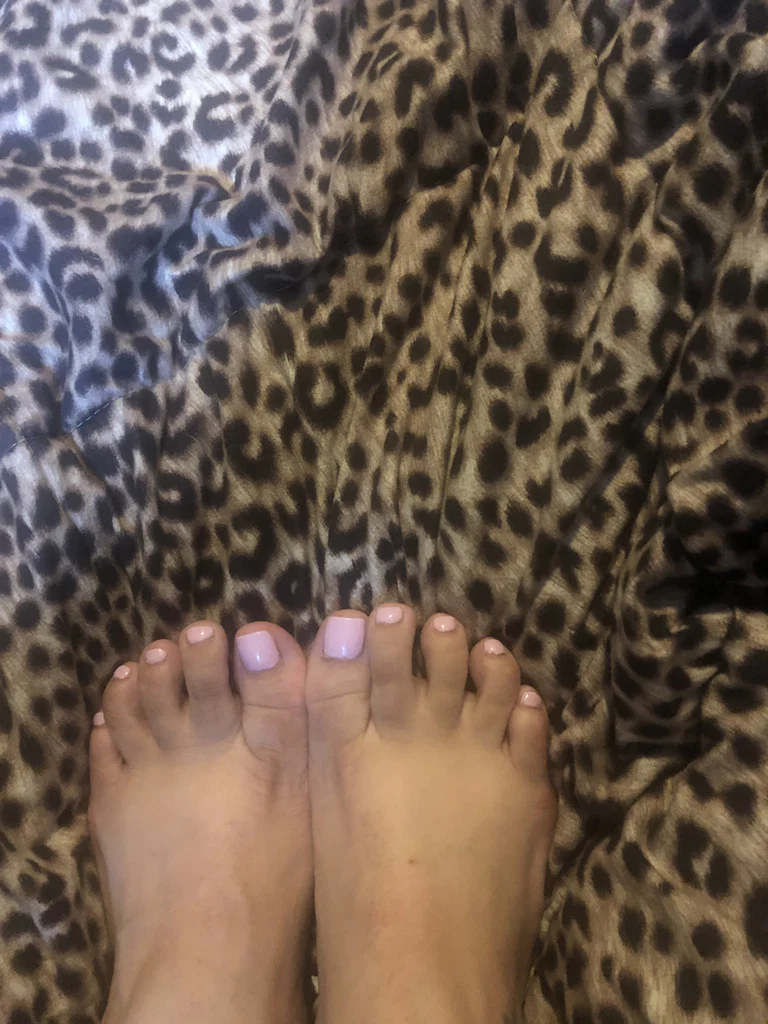 Tracey’s feet