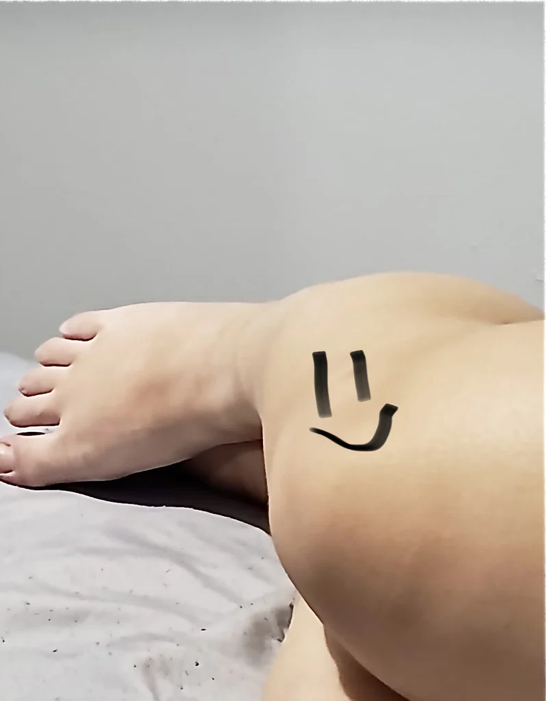 KINKY COUPLE 69🦶🏻🦵🏻's avatar