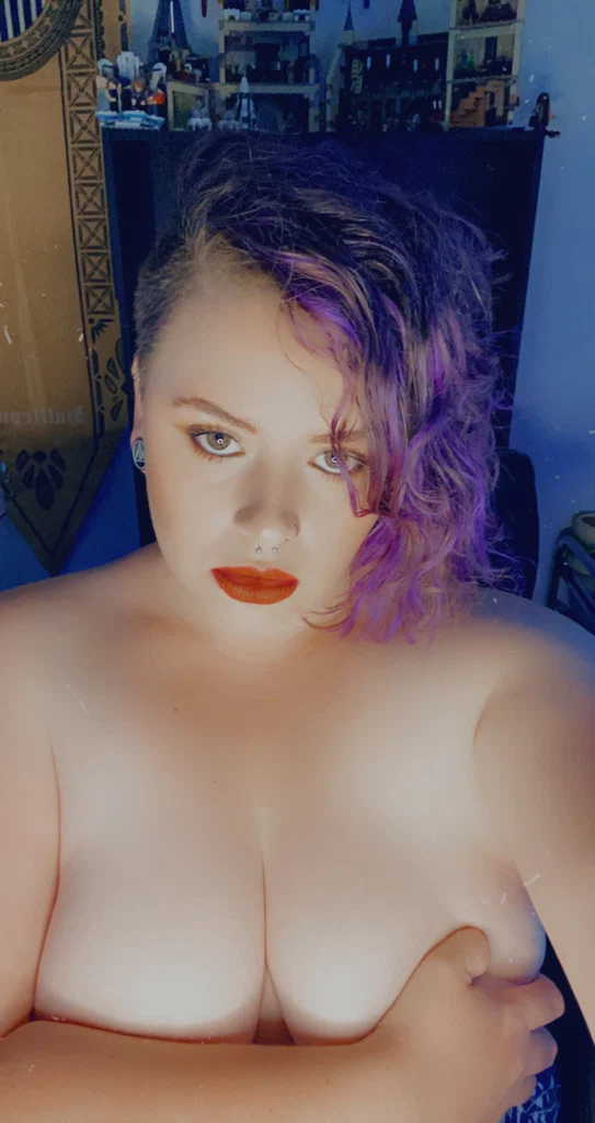 Queen Valentine's avatar