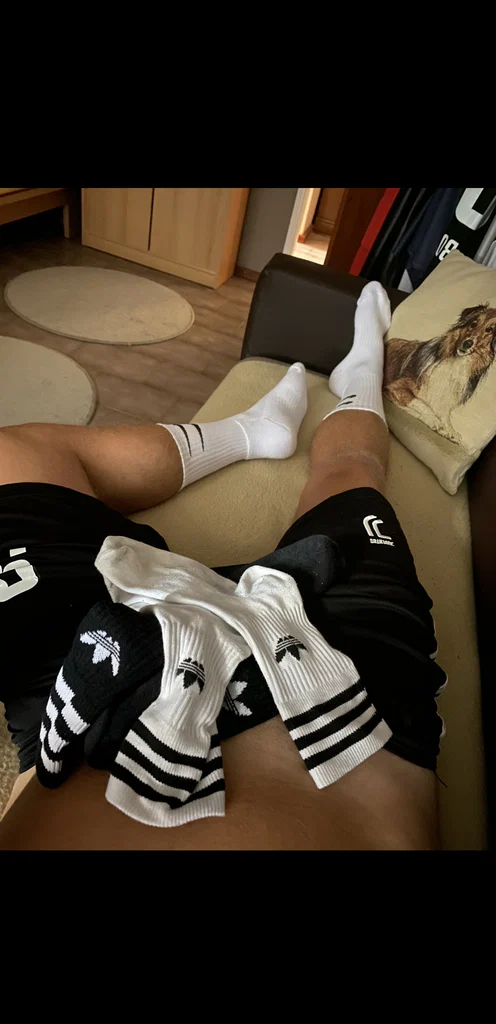 Soccer boy socks 😁😝😈's avatar
