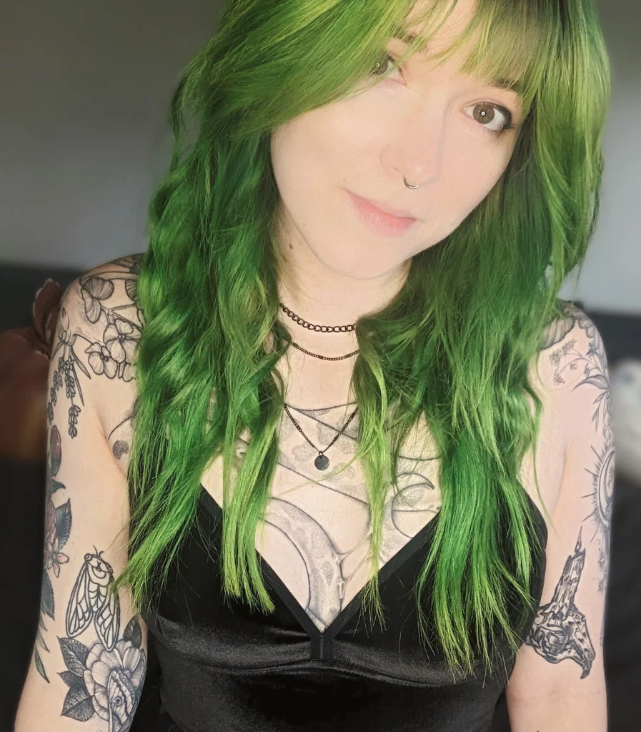 Pale Gardenia's avatar